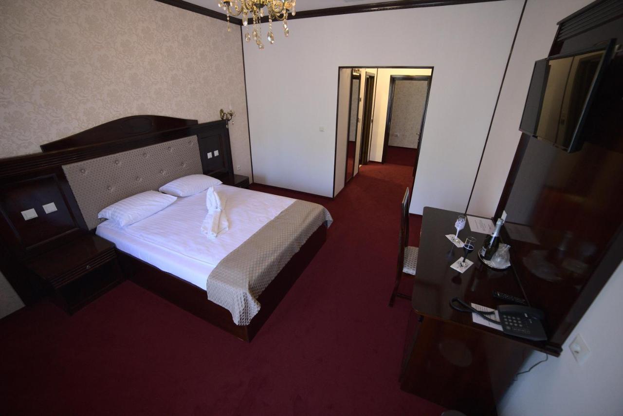 Hotel Onix رومان المظهر الخارجي الصورة