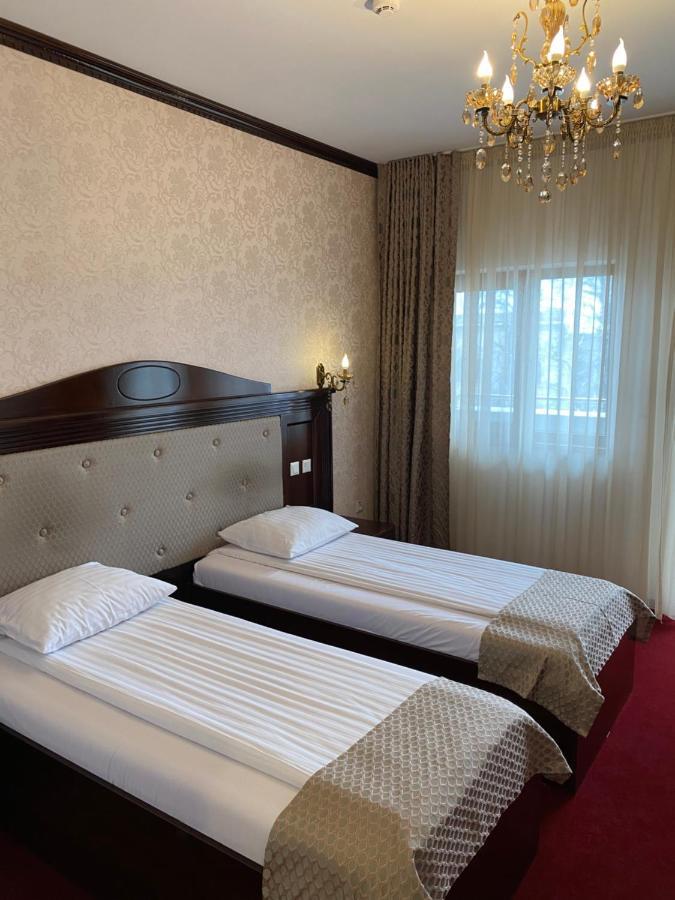 Hotel Onix رومان المظهر الخارجي الصورة