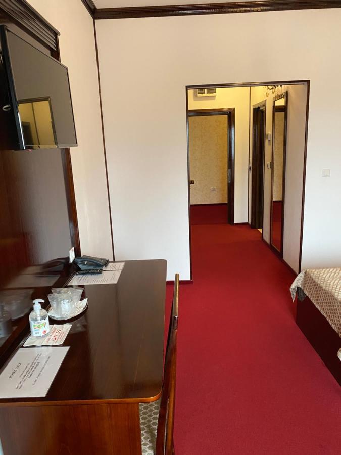 Hotel Onix رومان المظهر الخارجي الصورة